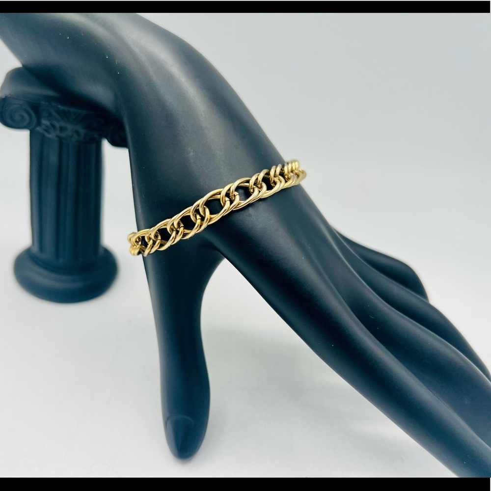 Vintage gold tone chain bracelet simple 7.25”